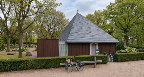 Algemene Begraafplaats De Woensberg