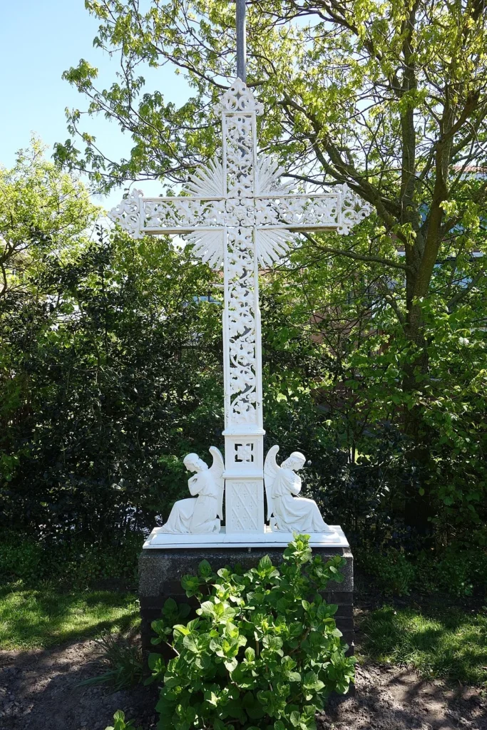 Kruis op begraafplaats limmen