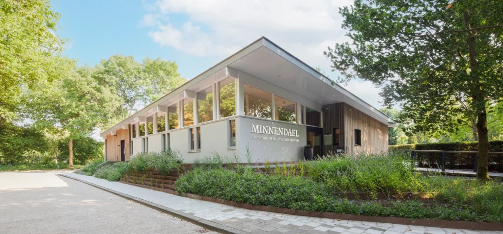 Crematorium Minnendael en begraafplaats Munnikensteeg— Zwijndrecht