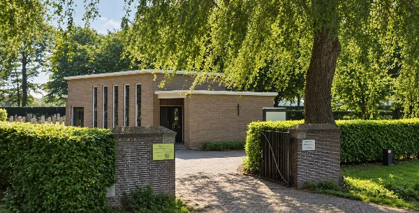 Begraafplaats Langeweg — Oude-Tonge