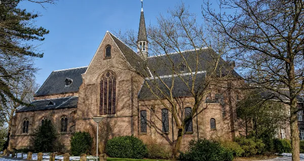Begraafplaats Sint Matthias — Warmond
